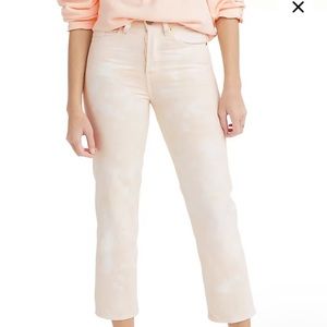 Levi’s Pink Wedgie Straights